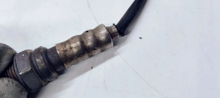 CZUJNIK TEMPERATURY SPALIN SONDA AUDI 06E906265AA