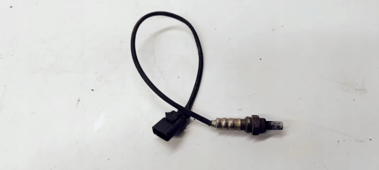 CZUJNIK TEMPERATURY SPALIN SONDA AUDI 06E906265AA