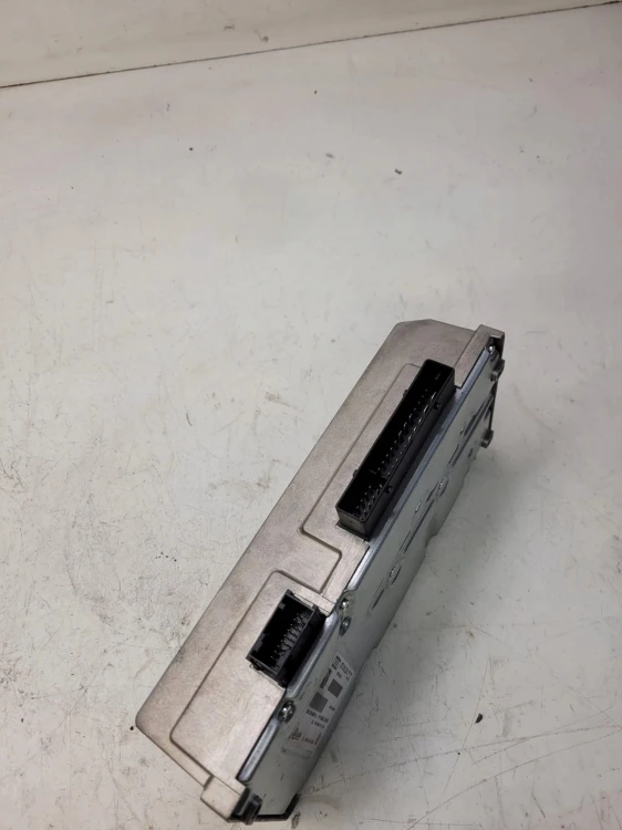 WZMACNIACZ BANG OLUFSEN 8T0035223S AUDI A4 A5 Q5