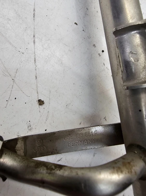 LISTWA WTRYSKOWA AUDI A4 A6 C6 2.4 FSI BDW 06E133681F