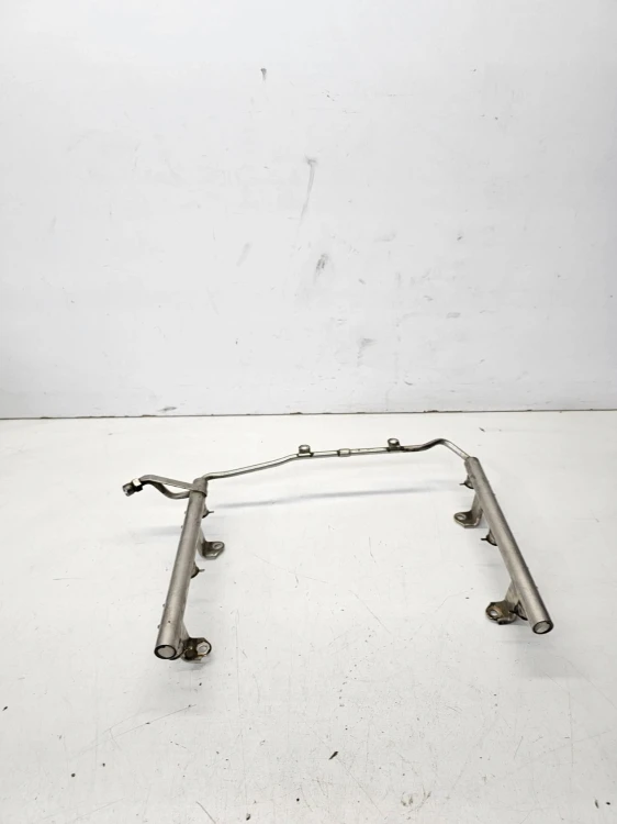 LISTWA WTRYSKOWA AUDI A4 A6 C6 2.4 FSI BDW 06E133681F