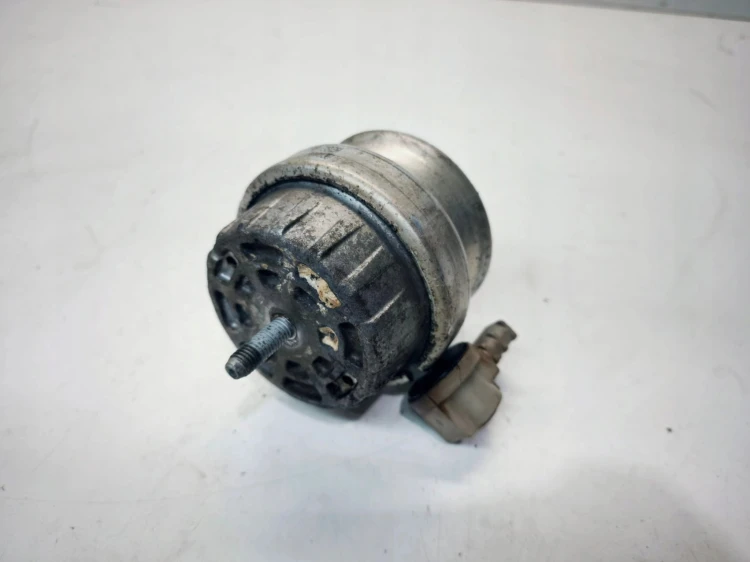 PODUSZKA ŁAPA SILNIKA Z CZUJNIKIEM AUDI A6 C6 4F0199382H