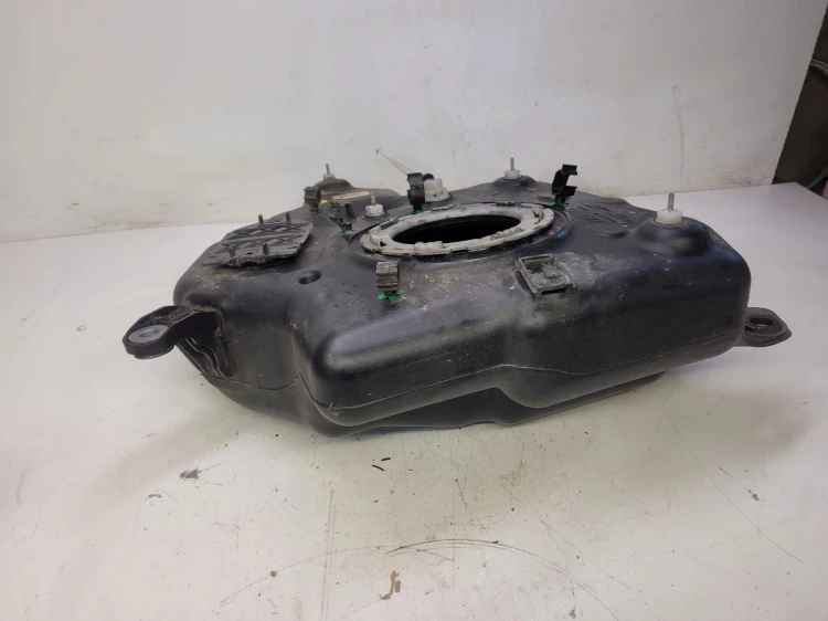 ZBIORNIK ADBLUE AUDI A6 C7 LIFT A7 LIFT 4G0131877H