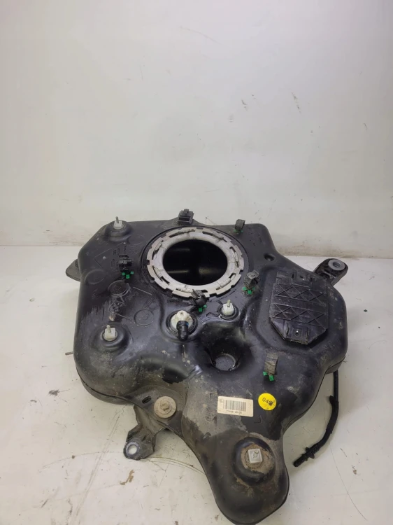 ZBIORNIK ADBLUE AUDI A6 C7 LIFT A7 LIFT 4G0131877H