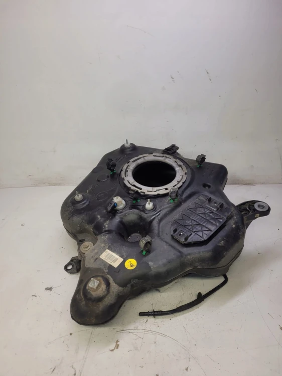ZBIORNIK ADBLUE AUDI A6 C7 LIFT A7 LIFT 4G0131877H