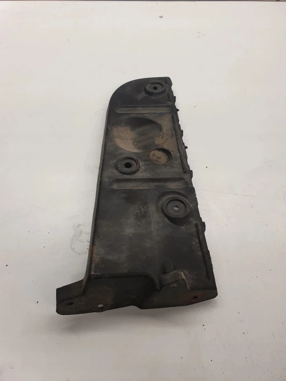 ŚLIZG ZDERZAKA LEWY TYŁ AUDI A4 B6 8E0807453