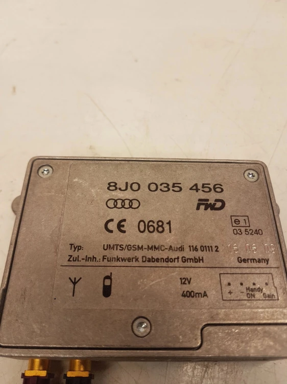 WZMACNIACZ ANTENOWY AUDI A4 A6 A5 Q5 8J0035456