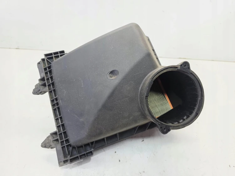 OBUDOWA FILTRA POWIETRZA AUDI A4 B7 2.7 3.0 TDI 059133835G