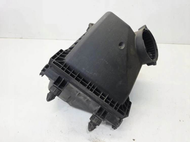 OBUDOWA FILTRA POWIETRZA AUDI A4 B7 2.7 3.0 TDI 059133835G