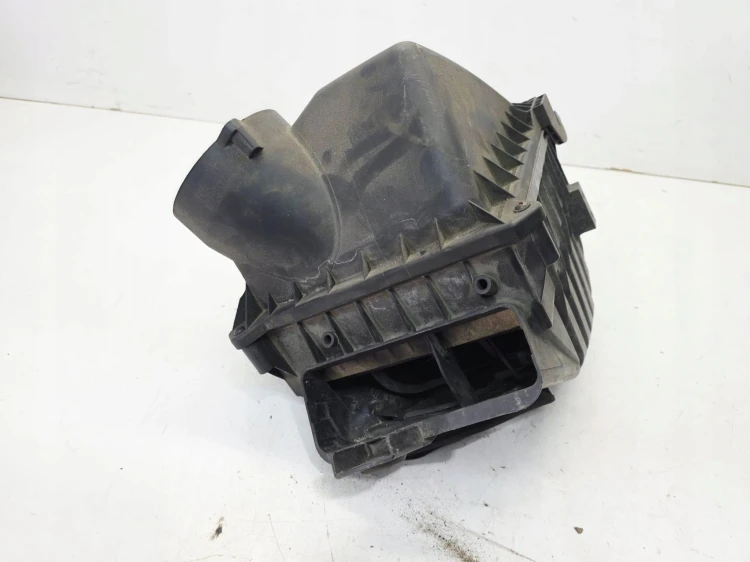 OBUDOWA FILTRA POWIETRZA AUDI A4 B7 2.7 3.0 TDI 059133835G