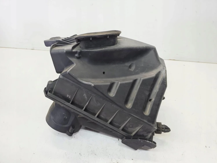 OBUDOWA FILTRA POWIETRZA AUDI A4 B7 2.7 3.0 TDI 059133835G