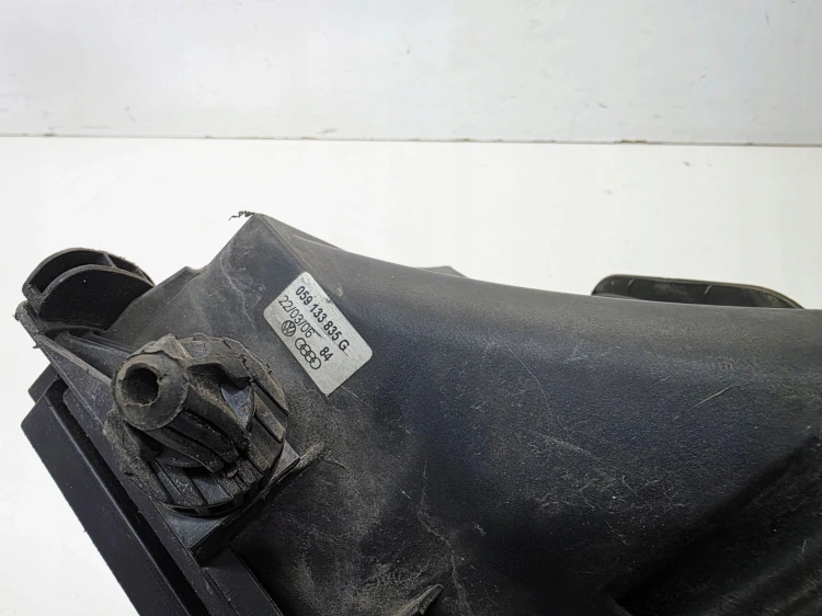OBUDOWA FILTRA POWIETRZA AUDI A4 B7 2.7 3.0 TDI 059133835G