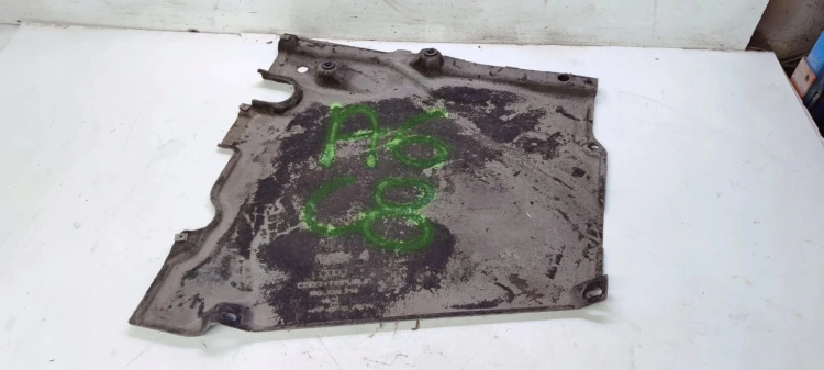 OSŁONA PODWOZIA PRAWY TYŁ AUDI A6 C8 4K0825216