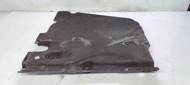 OSŁONA PODWOZIA PRAWY TYŁ AUDI A6 C8 4K0825216