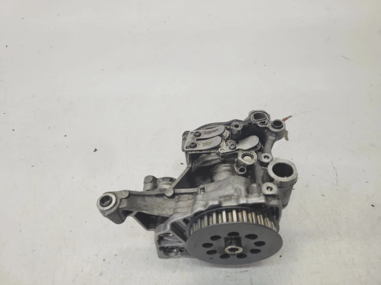 POMPA OLEJU AUDI A4 B9 A5 8W A6 C7 2.0 TDI 04L145208D 04L145112