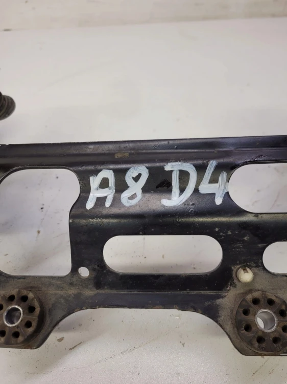 MOCOWANIE KOMPRESORA ZAWIESZENIA AUDI A8 4H0698999