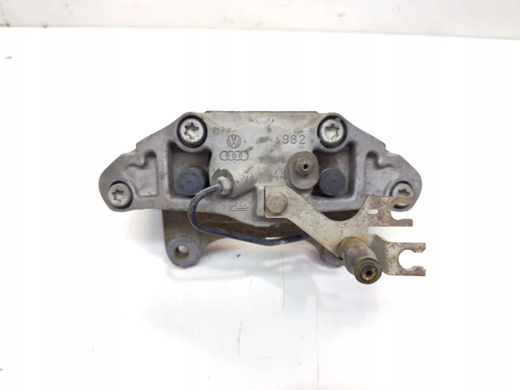 ZACISK HAMULCOWY JARZMO LEWY PRZÓD AUDI A3 8P A4 B7 A6 C6 982 345MM
