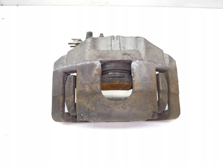 ZACISK HAMULCOWY JARZMO LEWY PRZÓD AUDI A3 8P A4 B7 A6 C6 982 345MM