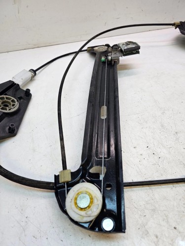 MECHANIZM SZYBY LEWY PRZÓD AUDI A5 8T COUPE 8T0837461D