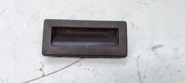 KLAMKA KLAPY TYŁ AUDI A4 B9 A5 3V0827566