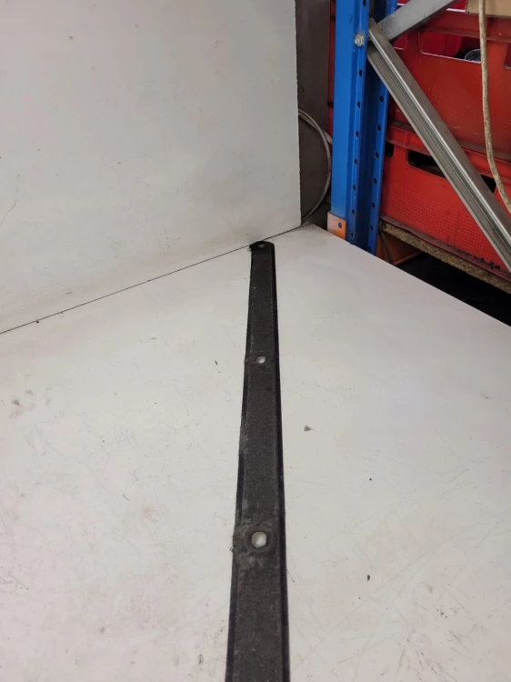 OSŁONA PŁYTA PODWOZIA PROGU AUDI Q3 8U 8U0825202A