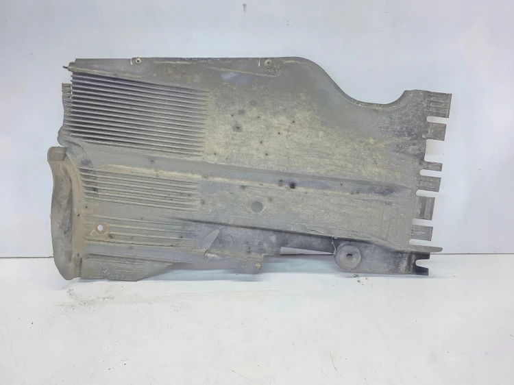 OSŁONA PODWOZIA LEWY TYŁ AUDI A4 B8 ALLROAD 8K9825215 ORYGINAŁ *7*
