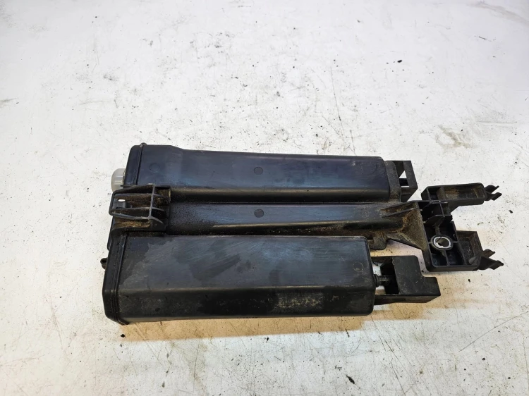 FILTR WĘGLOWY AUDI A3 8V VW SEAT SKODA 5Q0201801B