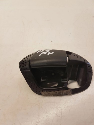 CIĘGNO FOTELA PRAWE AUDI A5 8T0881634A 8T0882618