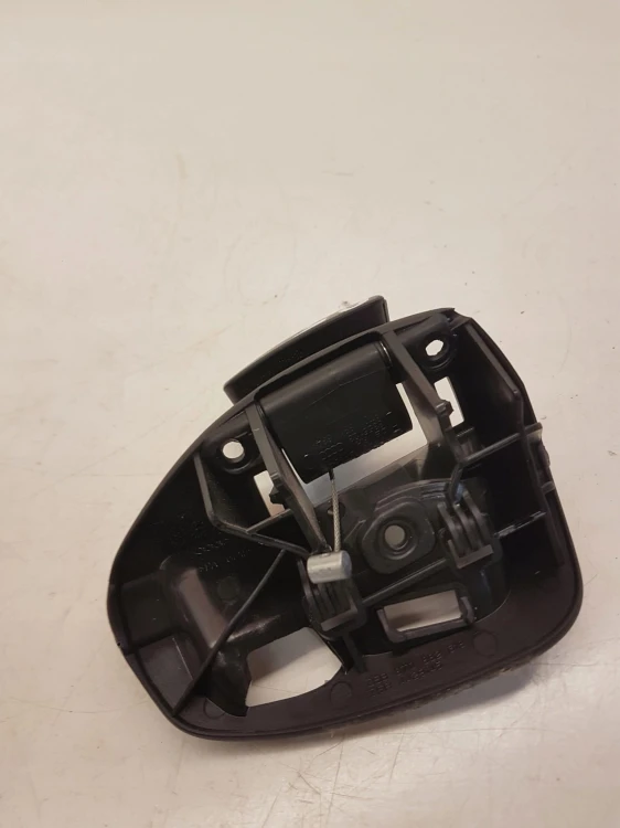 CIĘGNO FOTELA PRAWE AUDI A5 8T0881634A 8T0882618