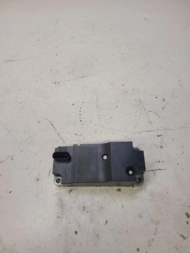 BLOKADA KIEROWNICY RYGIEL AUDI A4 B9 A5 3Q0905861A