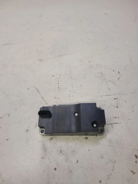 BLOKADA KIEROWNICY RYGIEL AUDI A4 B9 A5 3Q0905861A