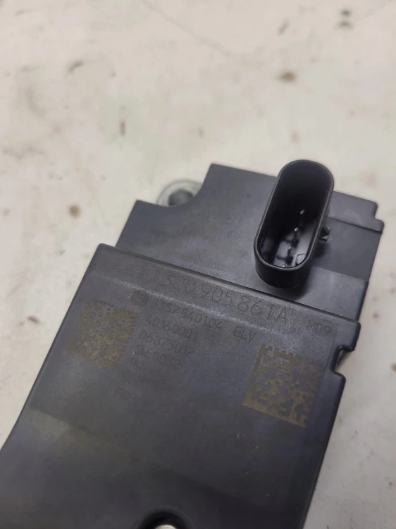 BLOKADA KIEROWNICY RYGIEL AUDI A4 B9 A5 3Q0905861A