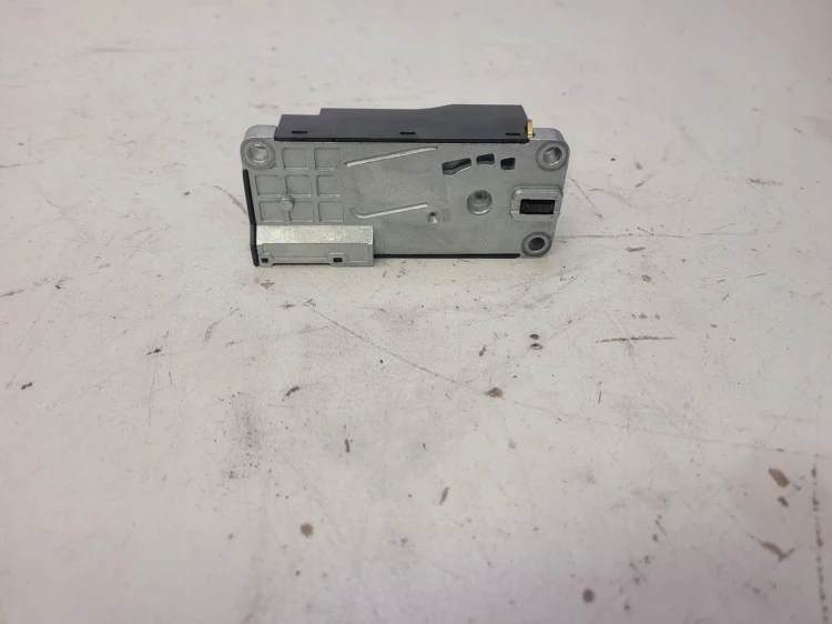 BLOKADA KIEROWNICY RYGIEL AUDI A4 B9 A5 3Q0905861A