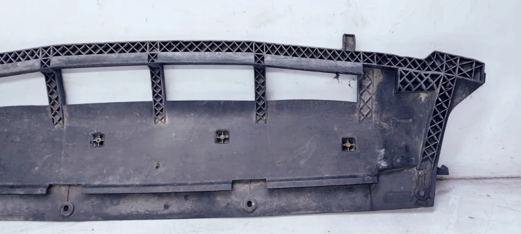 OSŁONA PŁYTA POD ZDERZAK AUDI Q5 8R 8R0807233