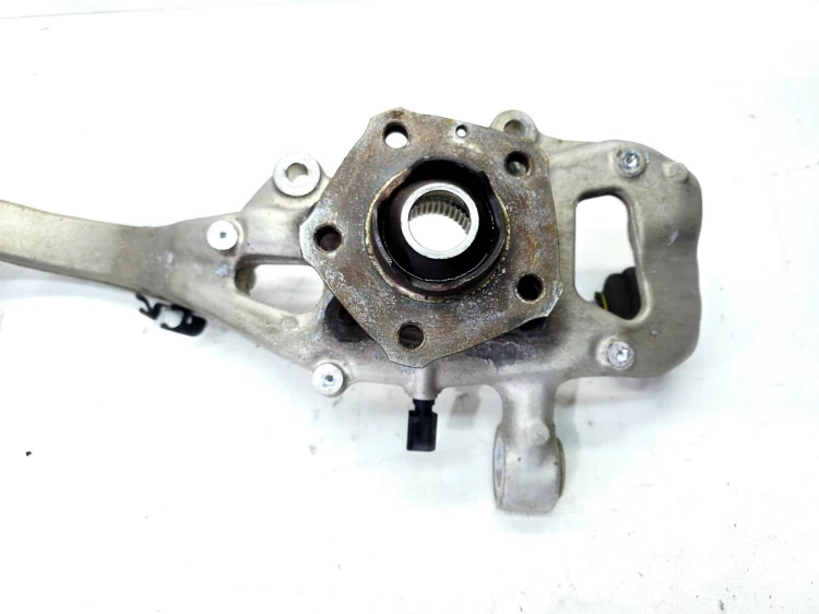 ZWROTNICA PIASTA LEWY PRZÓD AUDI Q7 4M 4M0407271J 4M0407559