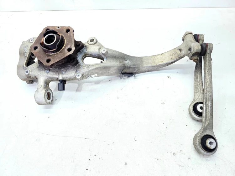 ZWROTNICA PIASTA PRAWY PRZÓD AUDI Q7 4M 4M0407272J 4M0407560