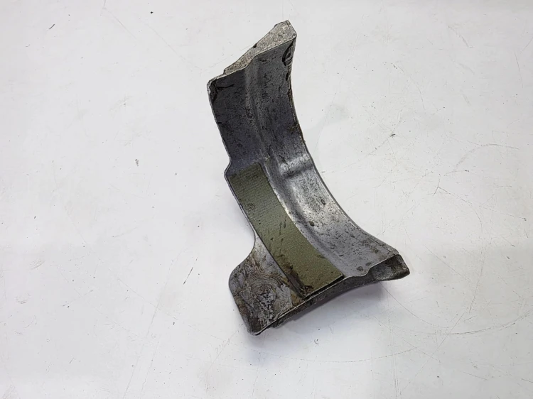 OSŁONA PÓŁOSI PRAWA AUDI A4 B9 A5 Q5 FY 8W0407720A