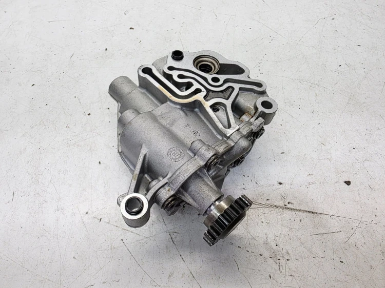 POMPA OLEJU AUDI VOLKSWAGEN SEAT SKODA 1.8 2.0 TSI TFSI 06H115105BT