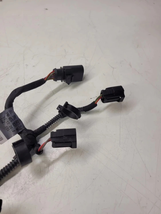 WIĄZKA WTRYSKÓW PALIWA AUDI A3 A4 TFSI 06L971627A