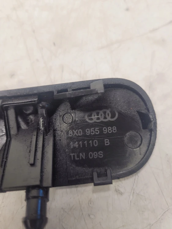 DYSZA SPRYSKIWACZA PRAWA AUDI A1 8X 8X0955988