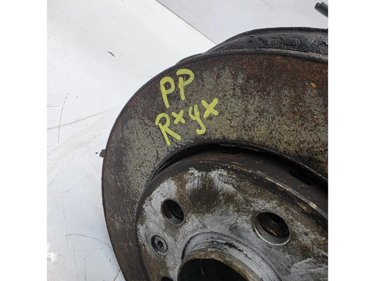 ZWROTNICA PRAWA KOMPLETNA AUDI A1 8X VW SKODA 6R0413031S R*9*