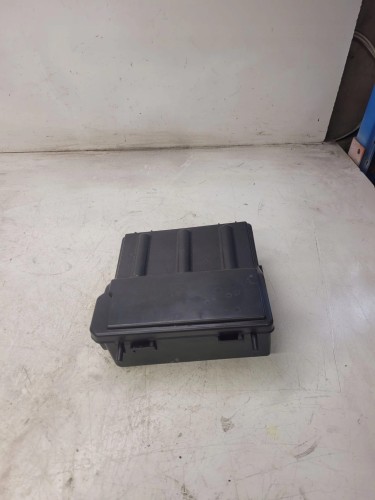 OBUDOWA STEROWNIKA BLUETOOTH AUDI A4 A5 8T0035619