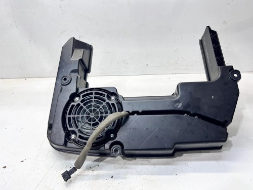 GŁOŚNIK SUBWOOFER TUBA AUDI A4 B8 AVANT 8K9035382B