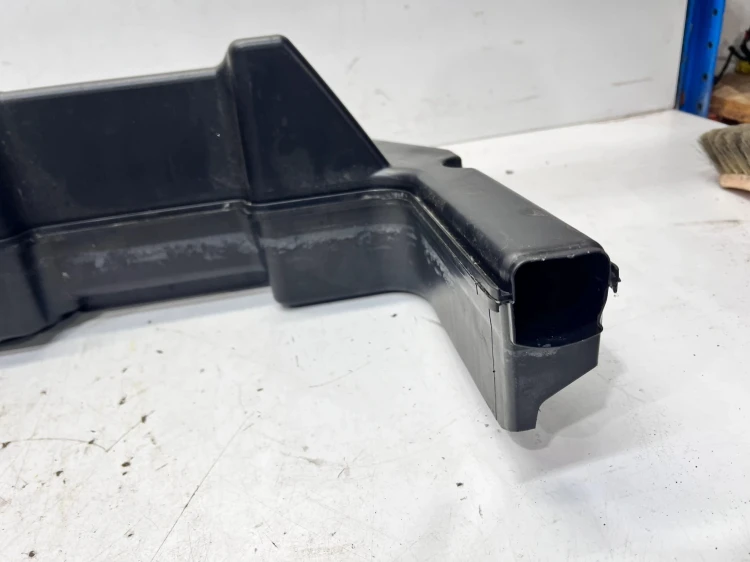 GŁOŚNIK SUBWOOFER TUBA AUDI A4 B8 AVANT 8K9035382B