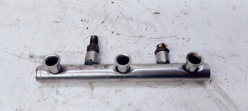 LISTWA WTRYSKOWA AUDI A4 A6 C6 3.2 FSI 06E13090C