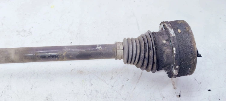 PÓŁOŚ PRAWA TYLNA AUDI A3 8P VW SEAT 1K0501204A