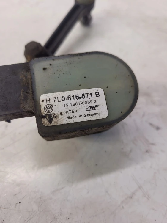 CZUJNIK POZIOMOWANIA ŚWIATEŁ AUDI Q7 4L 7L0616571B