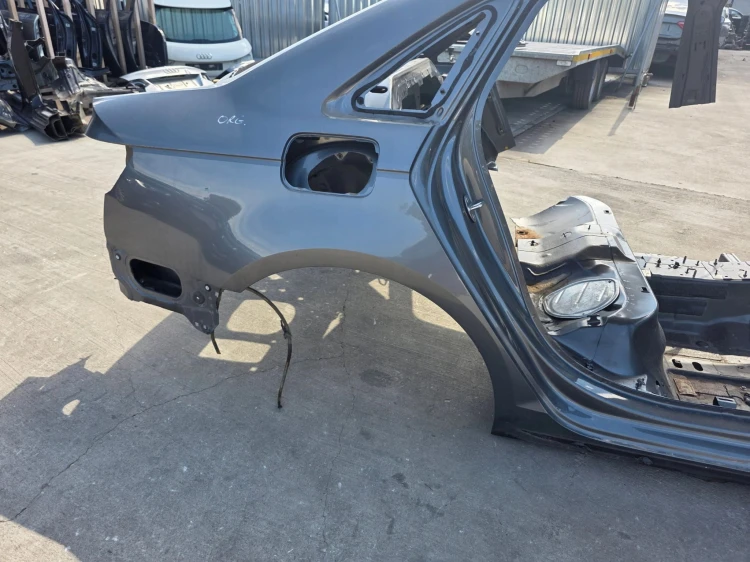 BŁOTNIK TYŁ PRÓG ĆWIARTKA PRAWA STRONA AUDI A4 B9 SEDAN 2016-2019 ORYGINAŁ