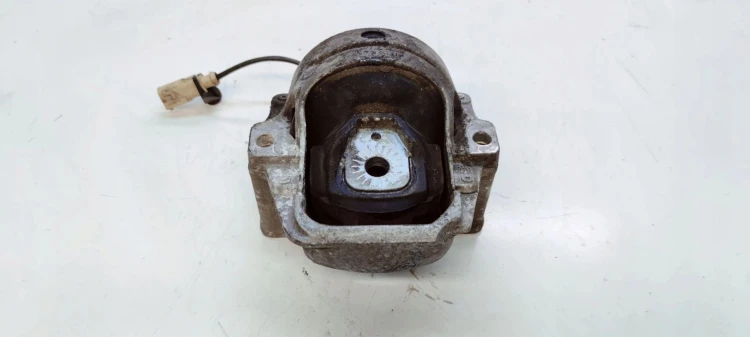 PODUSZKA SILNIKA LEWA LUB PRAWA Z CZUJNIKIEM AUDI A4 B8 A5 Q5 8R0199381C