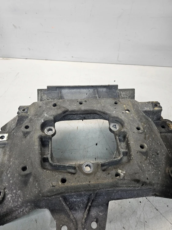 ŁAPA PODPORA SKRZYNI BIEGÓW AUDI A4 B8 A5 8T Q5 8K0399263BH